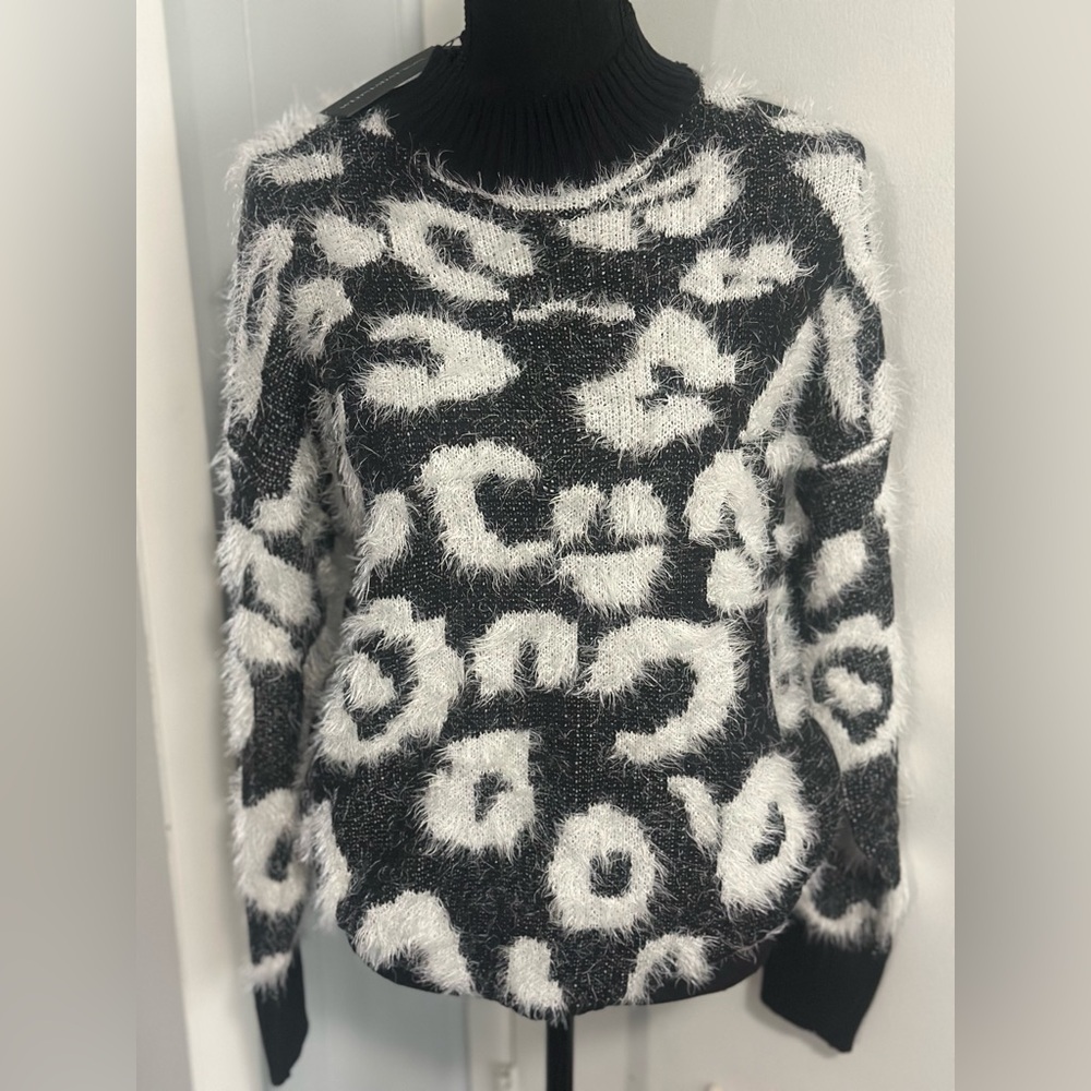 Wednesday’s Girl Leopard Print Sweater NWT